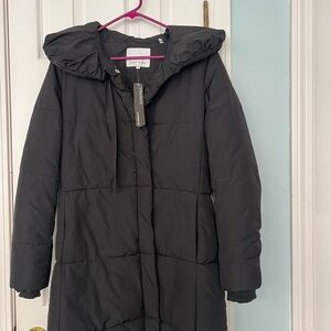 Lark & Ro Black Hooded Puffer Coat